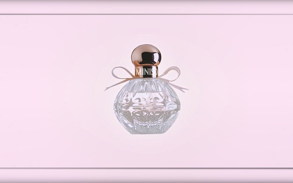 http://miniso-oss.oss-cn-shenzhen.aliyuncs.com/vedio-cn/product/perfume1007.mp4